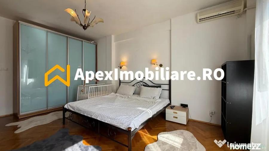 Apartament cu 3 camere semidecomandat, mobilat în Universitate