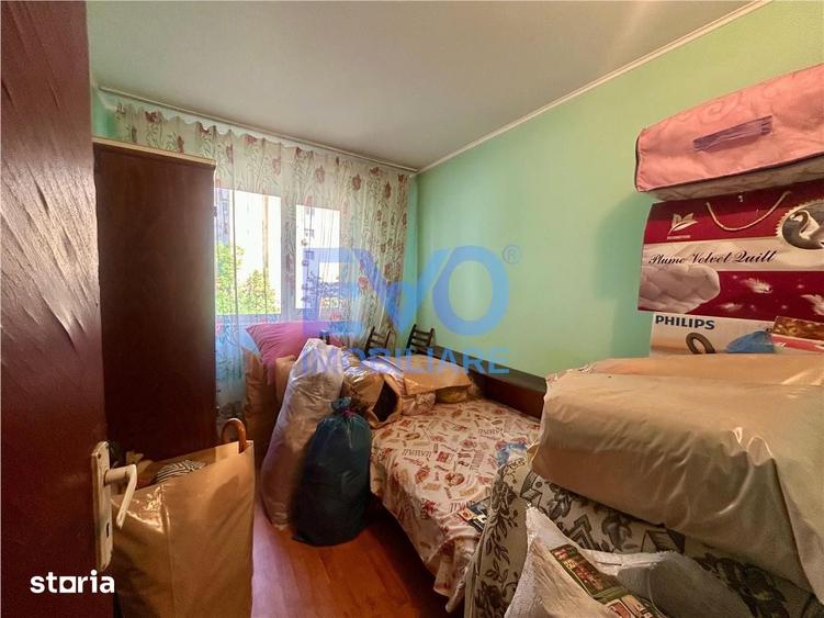 Apartament cu 3 camere semidecomandat în Dacia