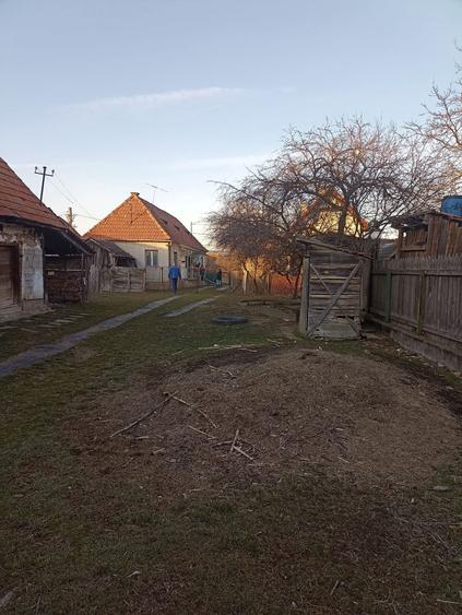 Casă individuală cu 3 camere cu Canalizare în Arcuș