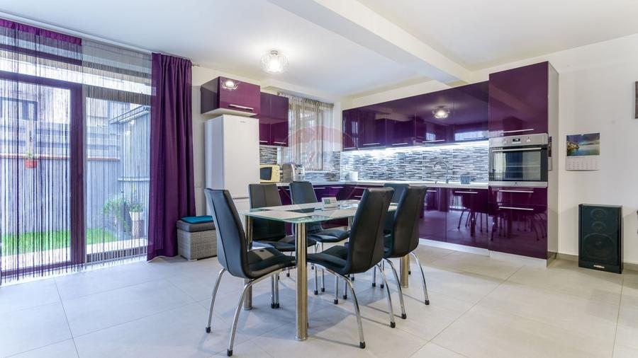 Duplex cu 4 camere cu Teren 123 Mp în Florești