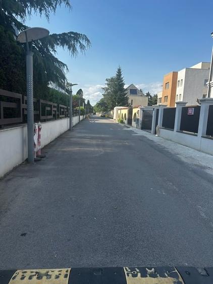 Apartament cu 3 camere în Iancu Nicolae