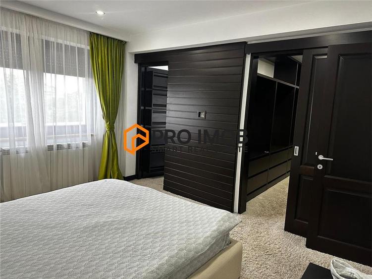 Apartament cu 2 camere decomandat, mobilat în Central