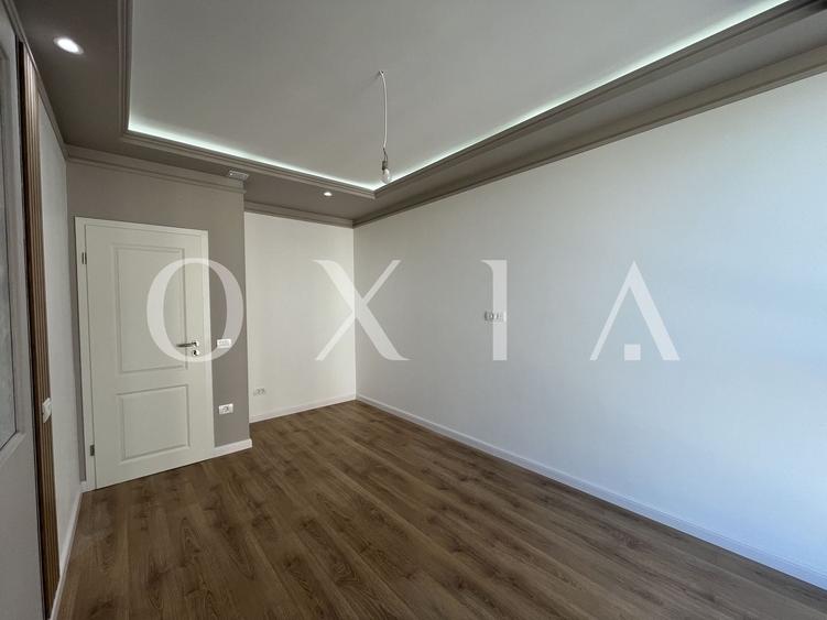 Apartament cu 3 camere semidecomandat în Torontalului