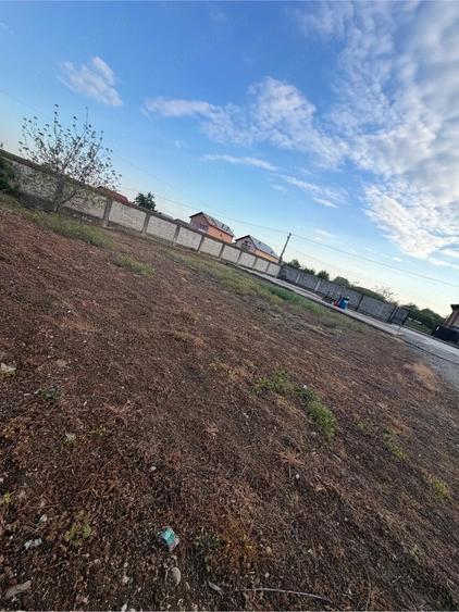 Teren de 1500 mp, în Racovița