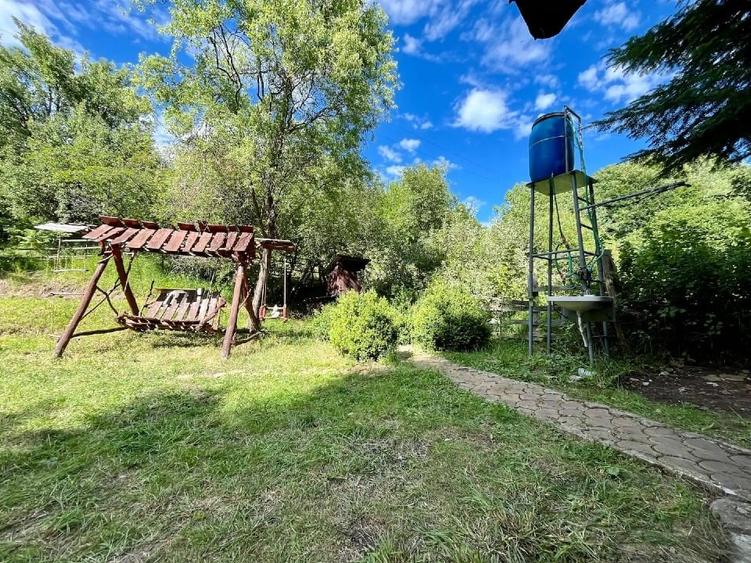 Casă individuală cu 2 camere cu Teren 450 Mp în Praid