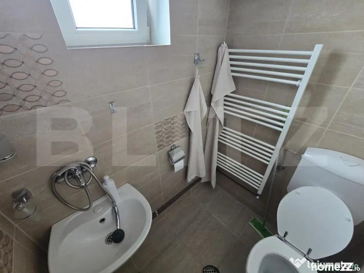 Casă cu 6 camere cu Teren 327 Mp în Central