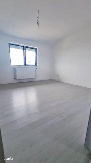 Apartament cu 3 camere decomandat în Splaiul Unirii