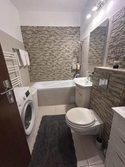 Apartament cu 2 camere decomandat în Tudor
