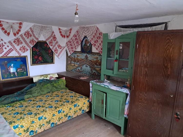 Casă cu Teren 2144 Mp în Văleni-Dâmbovița