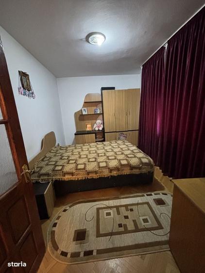 Casă cu 4 camere cu Teren 186 Mp în Rovine
