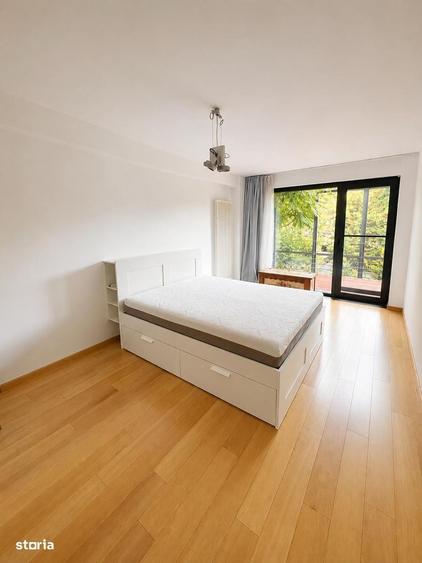 Casă cu 4 camere cu Teren 700 Mp în Central