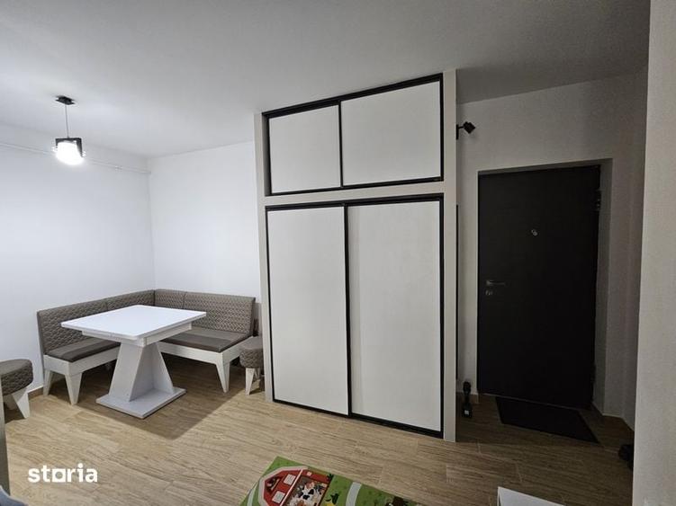 Apartament cu 2 camere semidecomandat în Rediu
