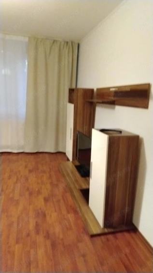 Garsonieră decomandată în Brâncoveanu