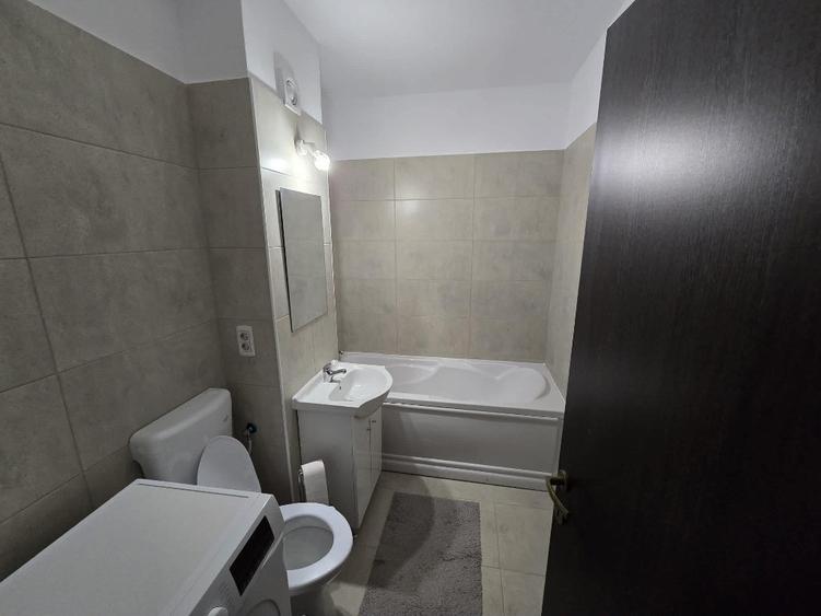Apartament cu 2 camere decomandat în Sânpetru