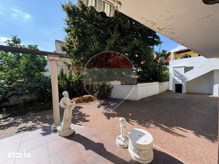 Casă cu 5 camere cu Teren 600 Mp în Ultracentral