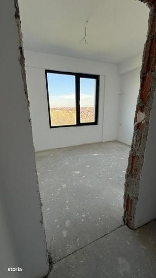 Apartament cu 3 camere semidecomandat în Central