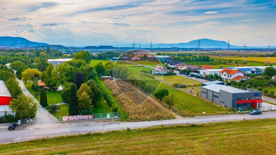Teren Construcții intravilan de 11769 mp, în Sânpetru