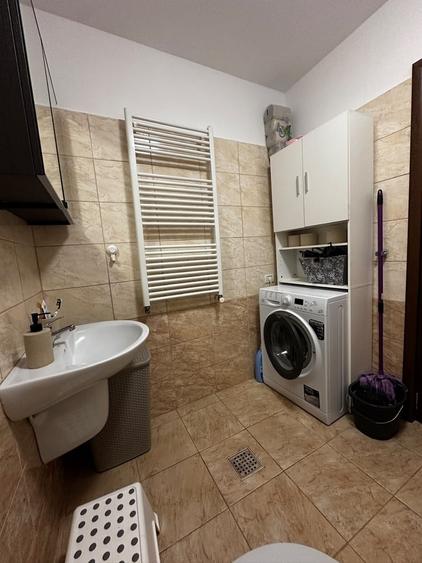 Apartament cu 2 camere decomandat în Păcii