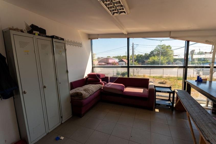 Spațiu comercial, de 260 mp, în Cristur