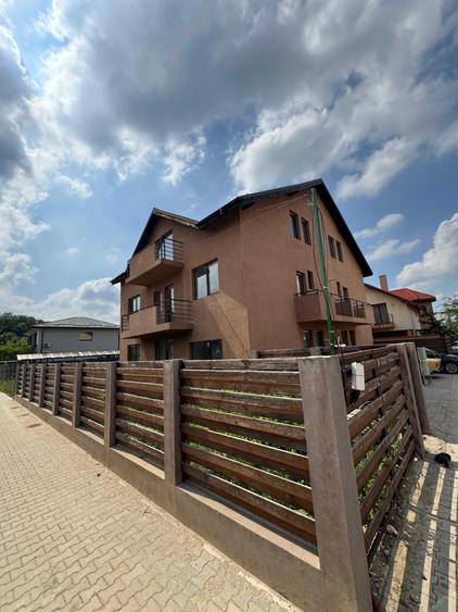 Casă cu 4 camere cu Teren 250 Mp în Corbeanca