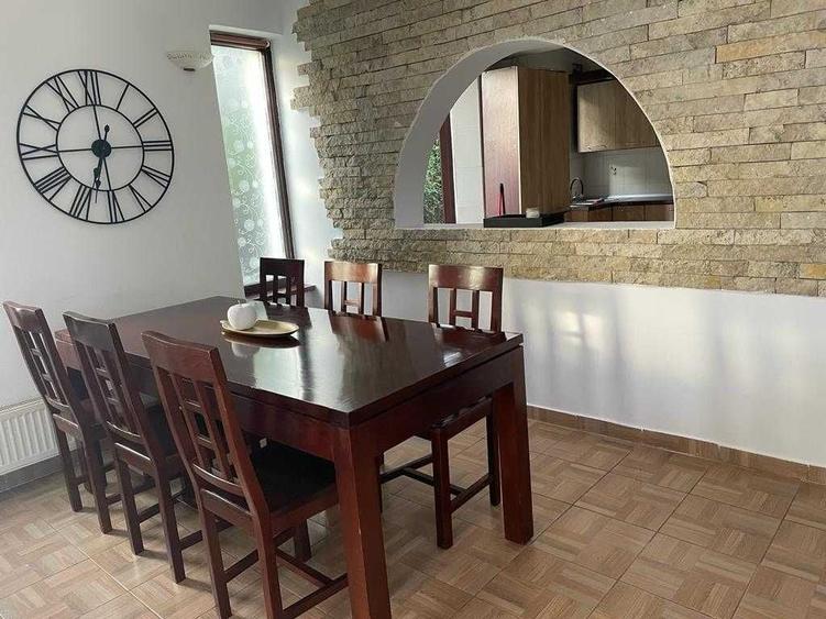 Casă cu 4 camere cu Teren 750 Mp în Tătărași
