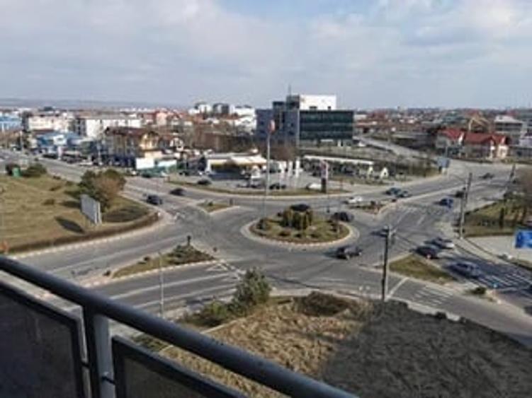 Apartament cu 2 camere decomandat în Craiovei