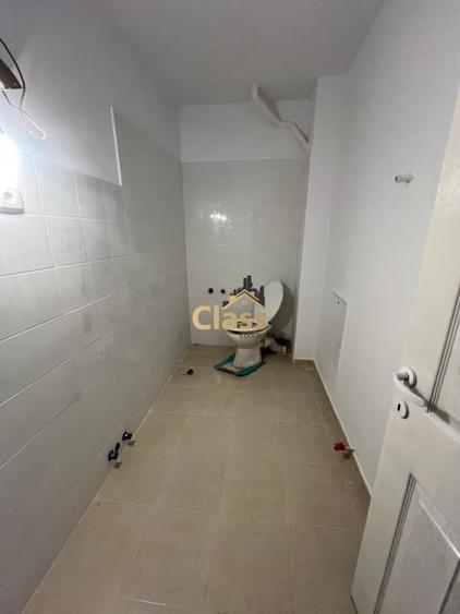 Apartament cu 3 camere decomandat în Baciu