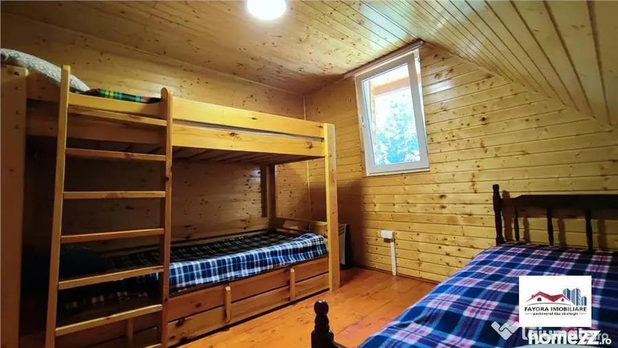 Casă cu 5 camere cu Teren 500 Mp în Lunca