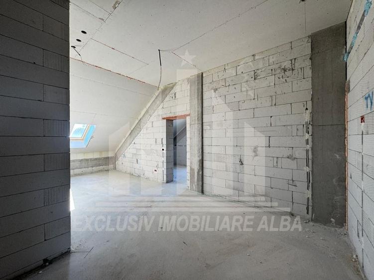 Apartament cu 3 camere decomandat în Cetate