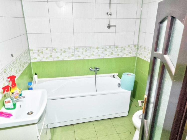 Casă cu 2 camere cu Teren 500 Mp în Gara Veche