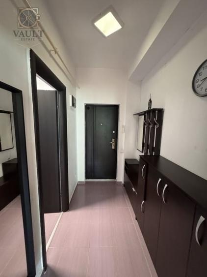 Garsonieră decomandată, mobilată în Dobroești