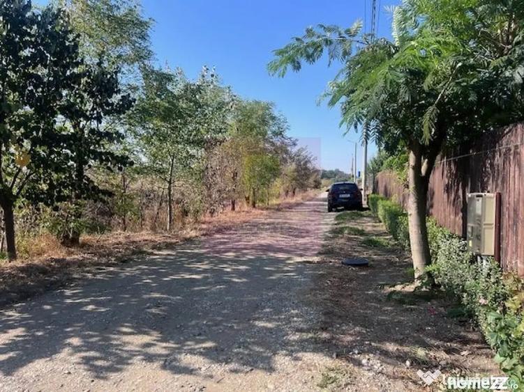 Teren de 6200 mp, în Cornetu
