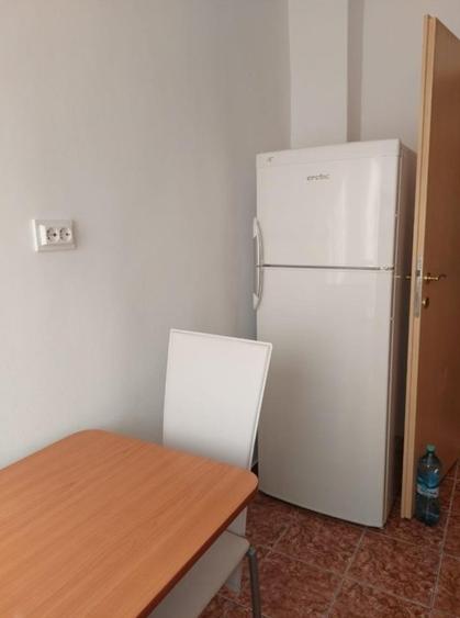 Apartament cu 2 camere decomandat în Crângași