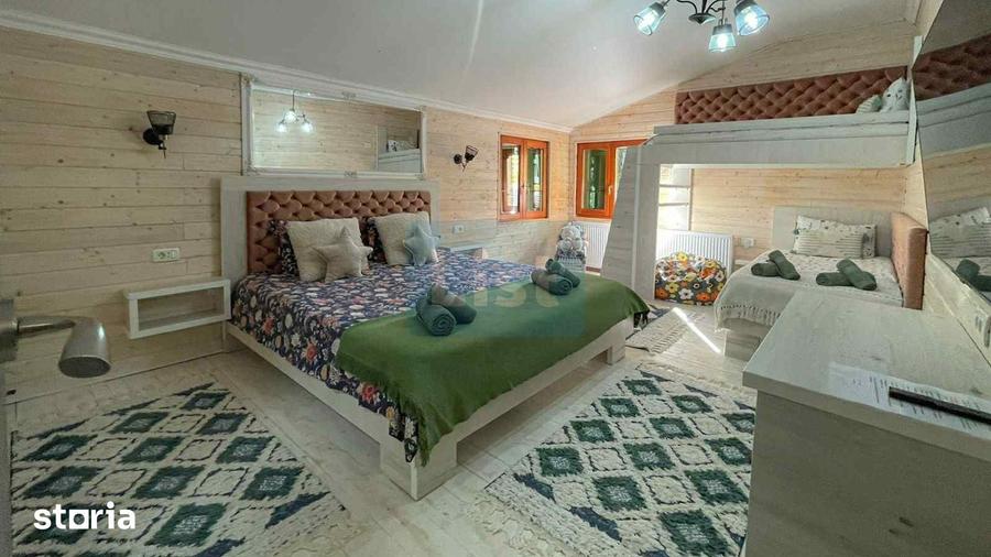 Casă cu 5 camere cu Teren 418 Mp în Văliug