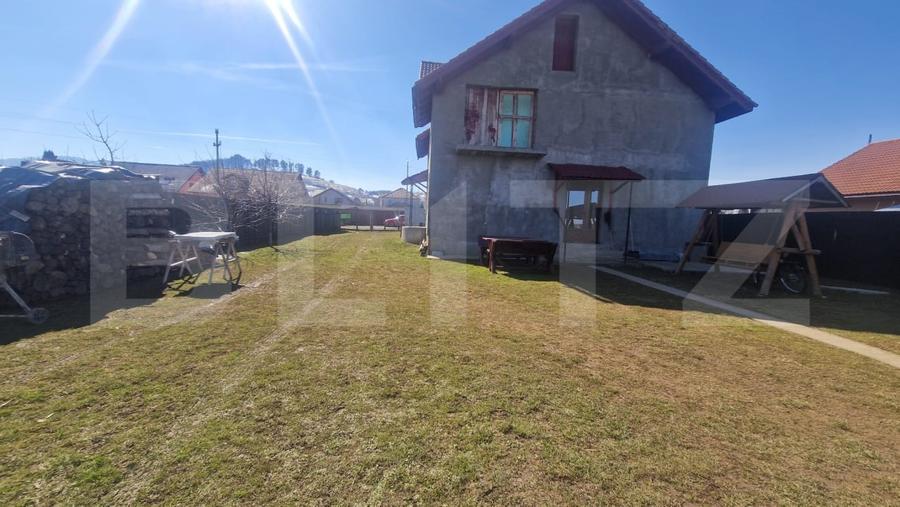 Casă individuală cu 5 camere cu Teren 800 Mp în Tărlungeni