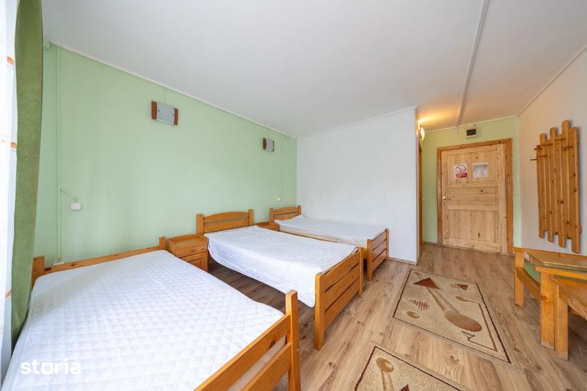 Spațiu comercial, de 443 mp, în Brădet