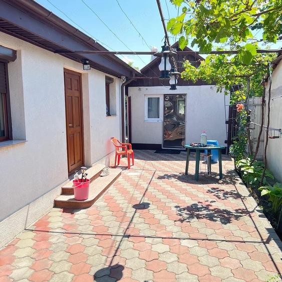 Casă cu Teren 432 Mp în Central