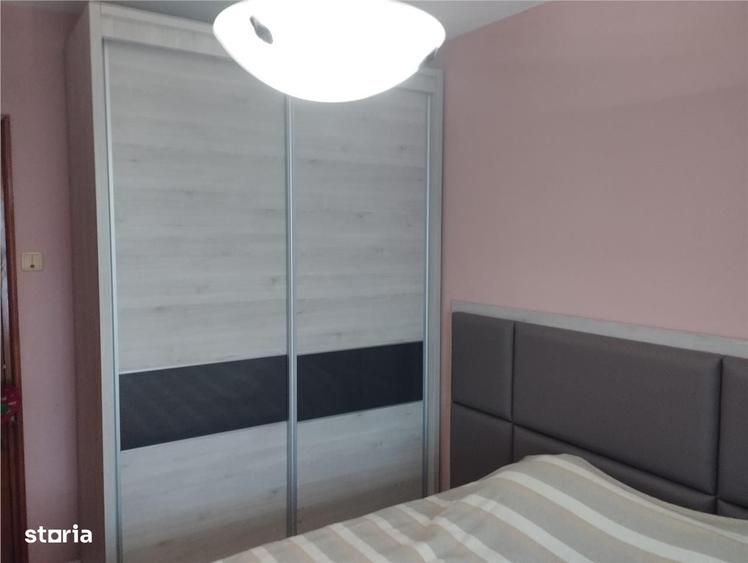 Apartament cu 4 camere decomandat în Barna