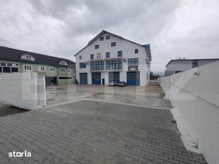 Spațiu comercial, de 1,000 mp, în Central