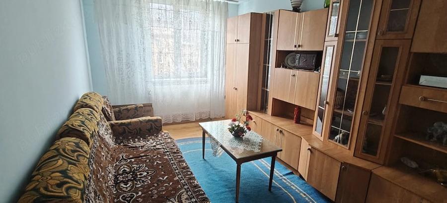 Apartament cu 3 camere nedecomandat în Central