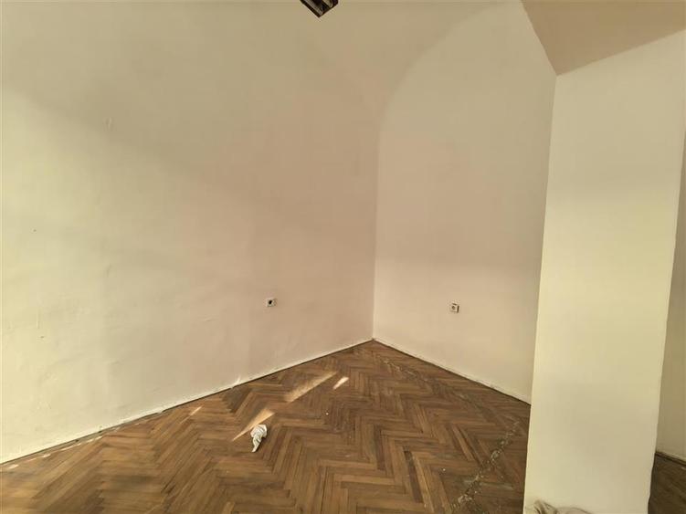 Spațiu comercial, de 29 mp, în Ultracentral
