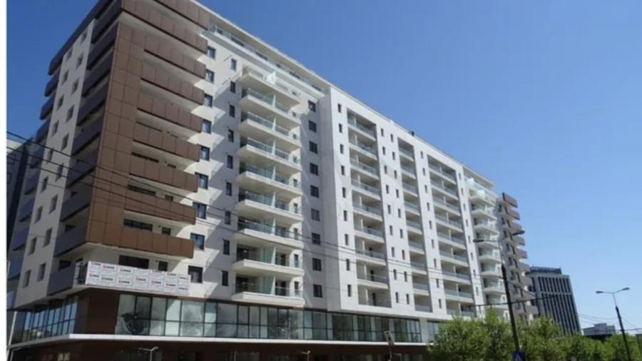 Apartament cu 5 camere decomandat în Nerva Traian