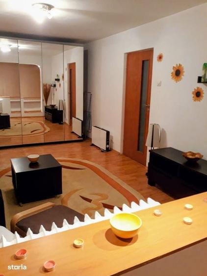 Apartament cu 2 camere decomandat în Păcii