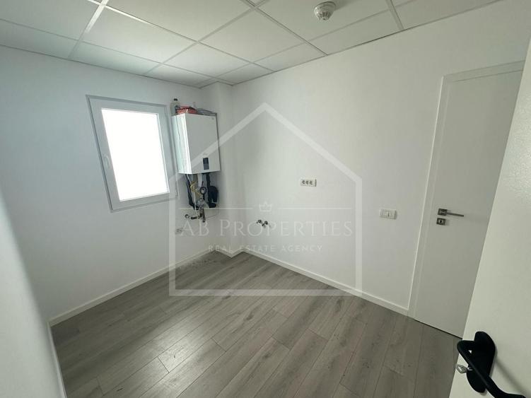 Spațiu industrial, de 450 mp, în Est