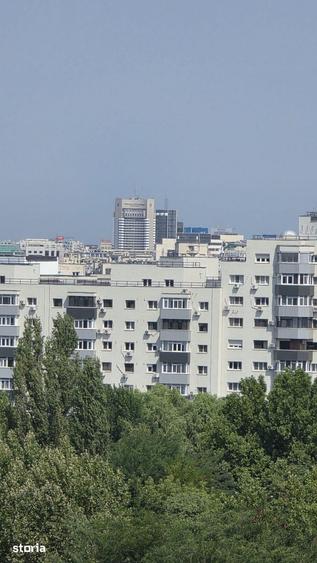 Apartament cu 2 camere decomandat în Văcăresti