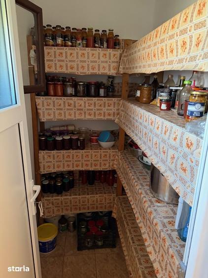 Casă cu 2 camere cu Teren 500 Mp în Central