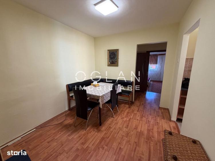 Apartament cu 3 camere decomandat în Vasile Aaron