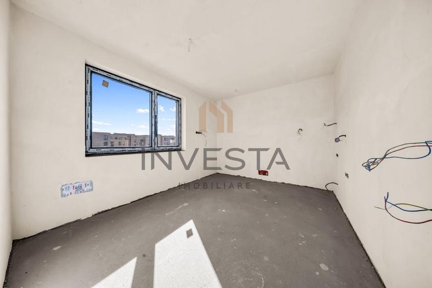 Apartament cu 3 camere semidecomandat în Andrei Mureșanu