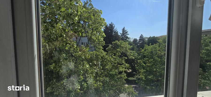 Vanzare Apartament 4 camere | Aleea Trandafirilor Targoviste - 12