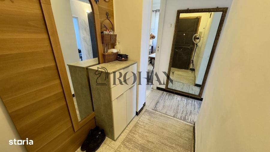 Apartament cu 3 camere decomandat în Central